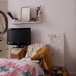 Charming Apartment All Comfort In Paris 18