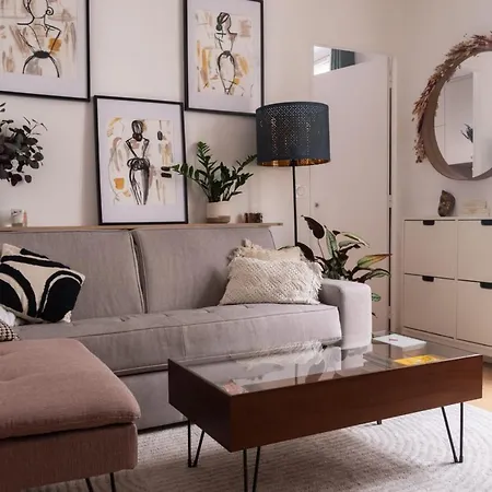 Charming Apartment All Comfort In Paris 18 *